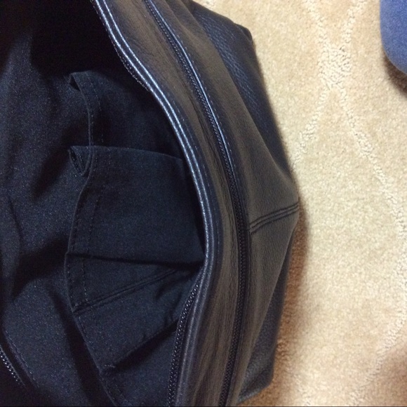 Stone & Co. Black Leather Shoulder Bag - Picture 5 of 7